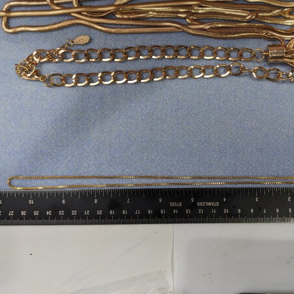 Gold Tone Jewelry Lot Necklaces Ring Bracelet 5 Piece Lot - Picture 3 of 7